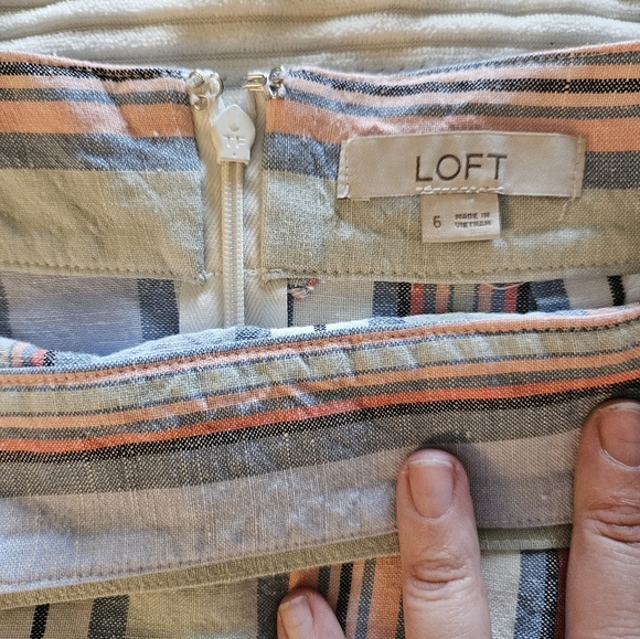 LOFT Striped Wrap Skirt with Ruffle Hem Size 6 - Picture 5 of 12